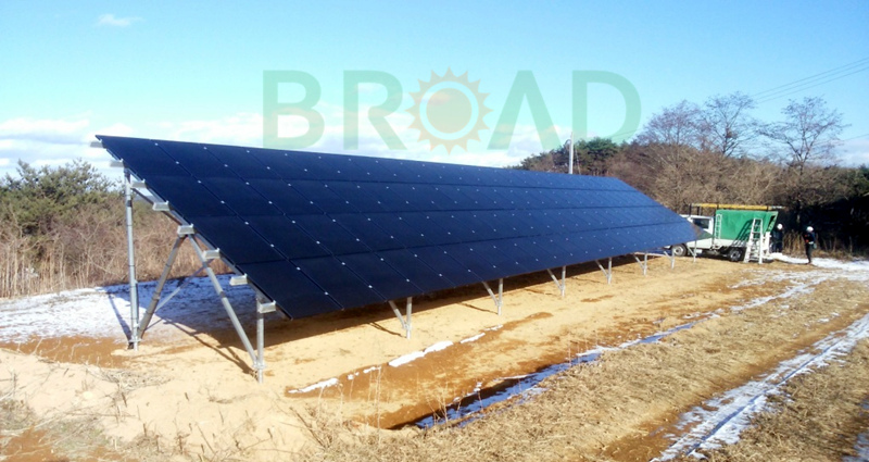 ground mounted solar array